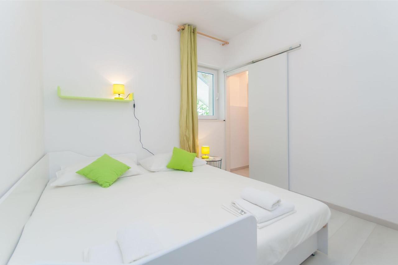 Apartman Roza Duce Bagian luar foto