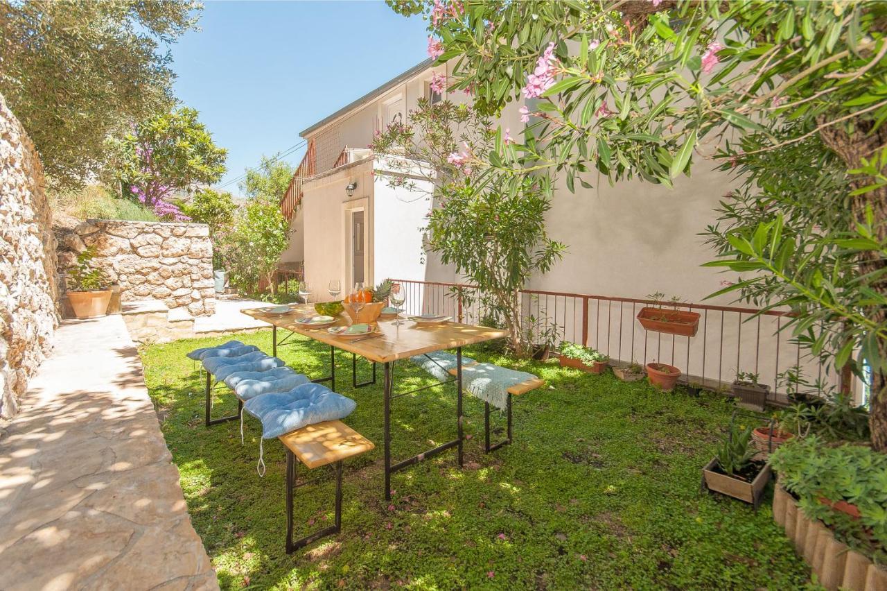 Apartman Roza Duce Bagian luar foto
